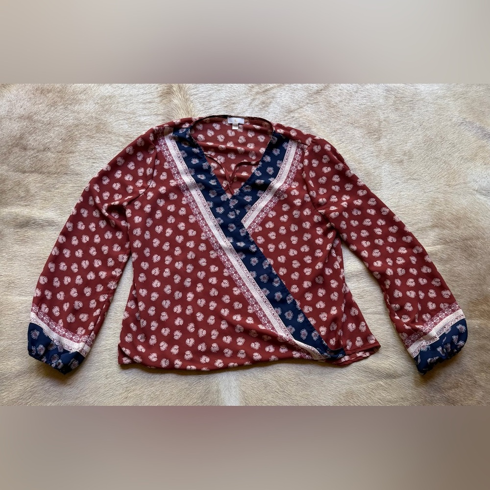 C Burgundy and Cream Patterned Top